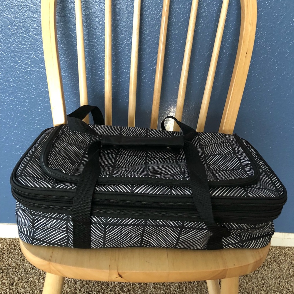 Thirty-One Perfect Party Set